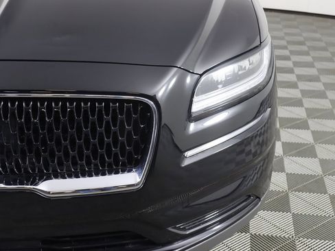 Used 2022 Lincoln Nautilus Reserve w/ Monochromatic Package image 15