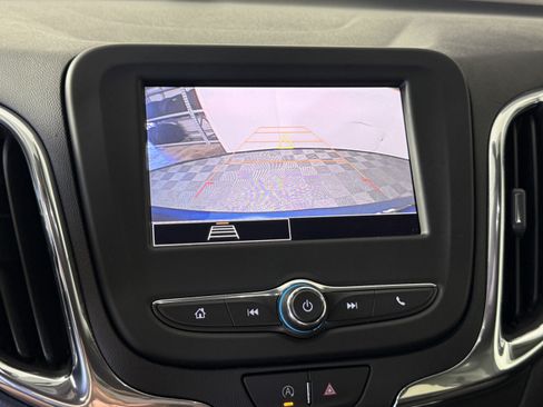 Used 2022 Chevrolet Equinox LT FWD image 18