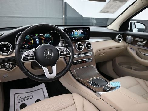 Used 2020 Mercedes-Benz GLC 350e GLC 350e w/ Premium Package image 9