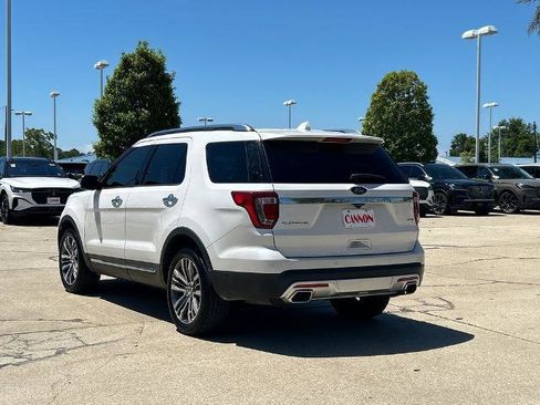 Certified 2017 Ford Explorer Platinum AWD/4WD image 3