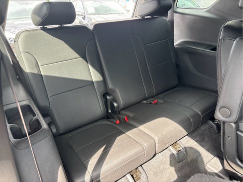 Certified 2023 Chevrolet Traverse LT w/ LPO, Floor Liner Package AWD/4WD image 28