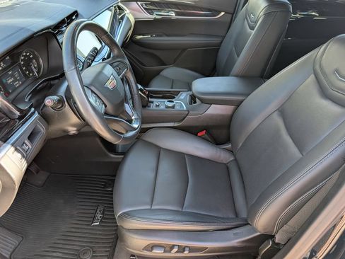 Certified 2024 Cadillac XT6 Premium Luxury AWD/4WD image 12