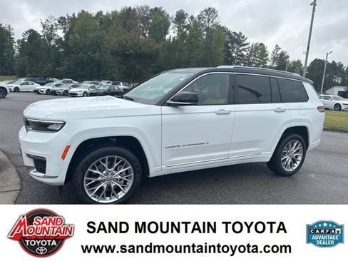 Used 2024 Jeep Grand Cherokee L Summit w/ Luxury Tech Group V image 6