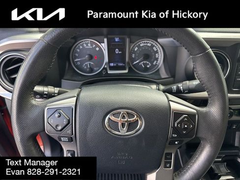 Used 2018 Toyota Tacoma SR5 image 32