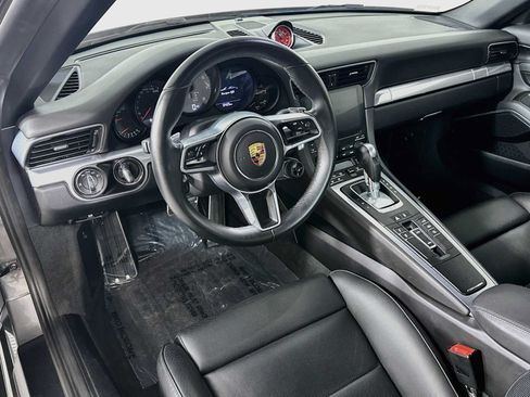 Certified 2018 Porsche 911 Targa 4S AWD/4WD image 4