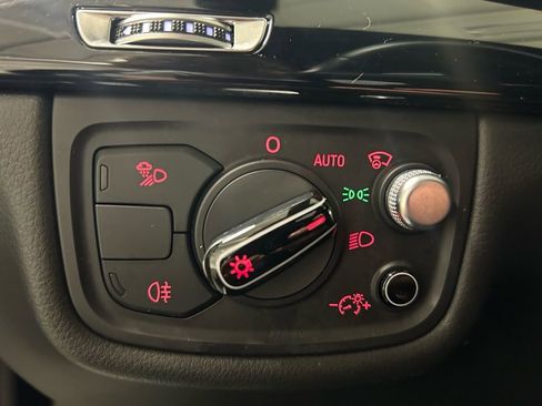 Used 2015 Audi A8 L 3.0T w/ Premium Package image 7