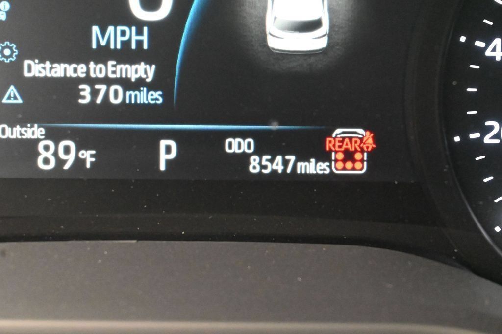 Used 2025 Toyota Sienna XLE w/ XLE Plus Package AWD/4WD image 18