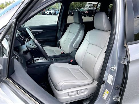 Used 2023 Honda Passport EX-L image 10