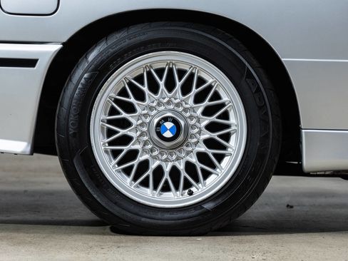 Used 1990 BMW M3 Coupe image 39
