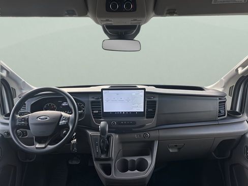 Used 2022 Ford Transit 350 XLT image 11