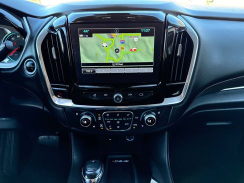 Used 2018 Chevrolet Traverse Premier image 26