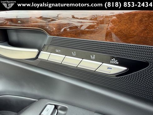 Used 2019 Genesis G90 5.0 Ultimate image 21