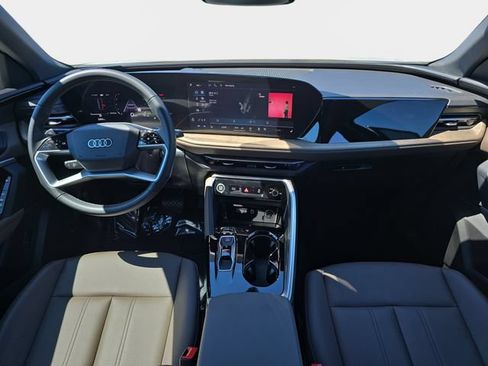 Used 2025 Audi Q5 Premium w/ Convenience Package AWD/4WD image 10