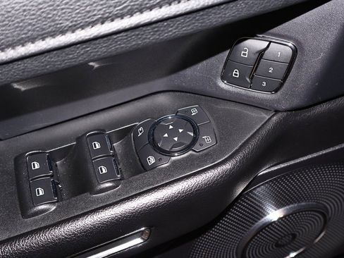 Certified 2019 Ford Expedition XLT w/ Equipment Group 202A image 10