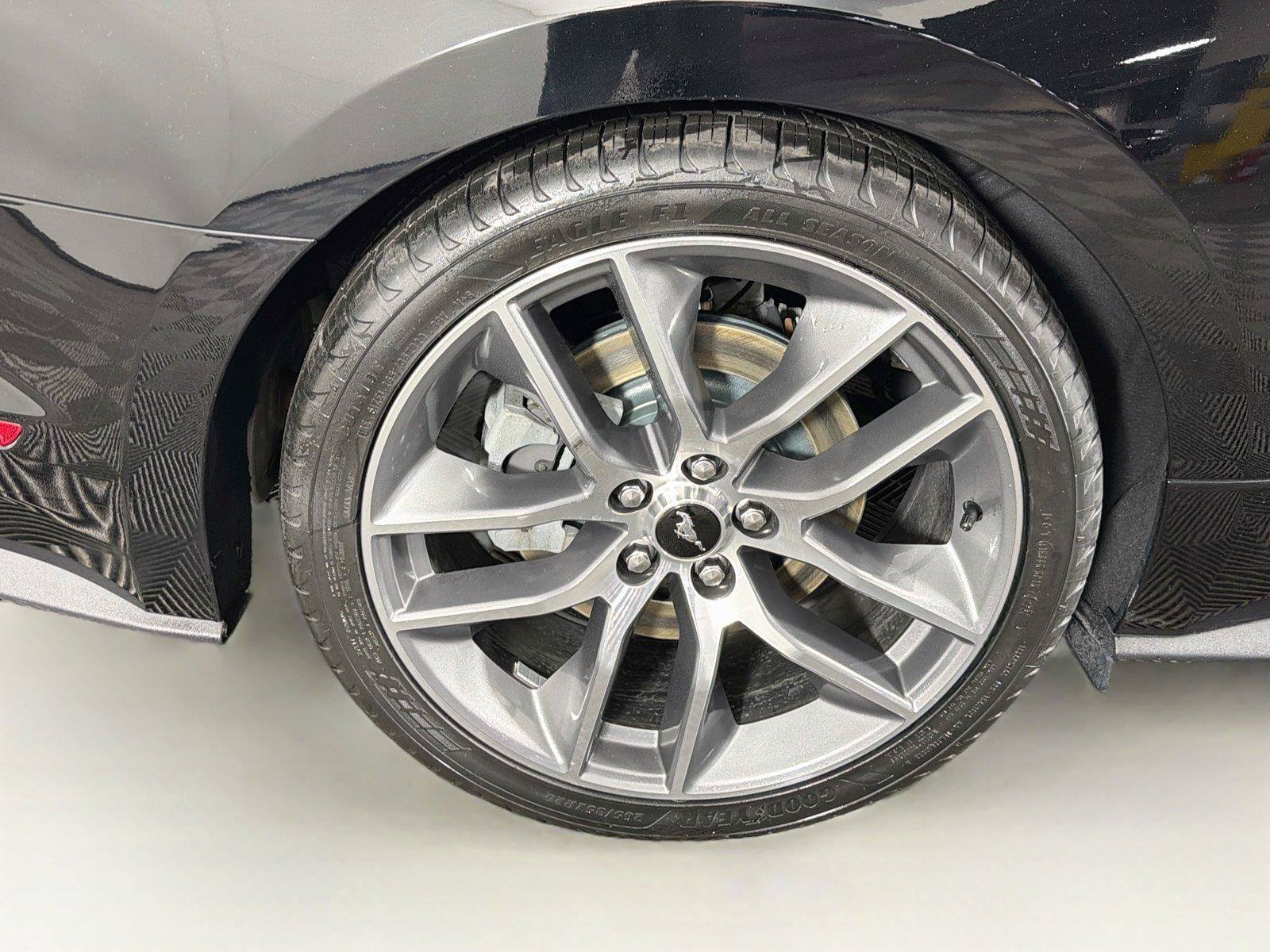 Used 2015 Ford Mustang GT Premium w/ Equipment Group 401A RWD image 34