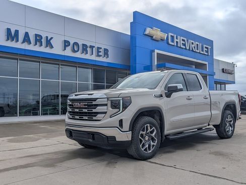 New 2026 GMC Sierra 1500 SLE image 1