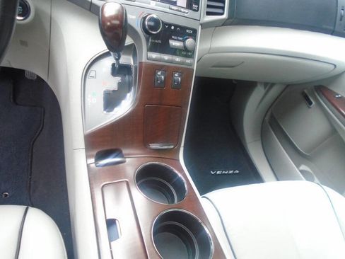 Used 2012 Toyota Venza Limited w/ Tow Pkg AWD/4WD image 14