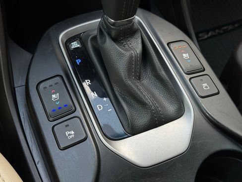Used 2017 Hyundai Santa Fe Sport FWD image 41