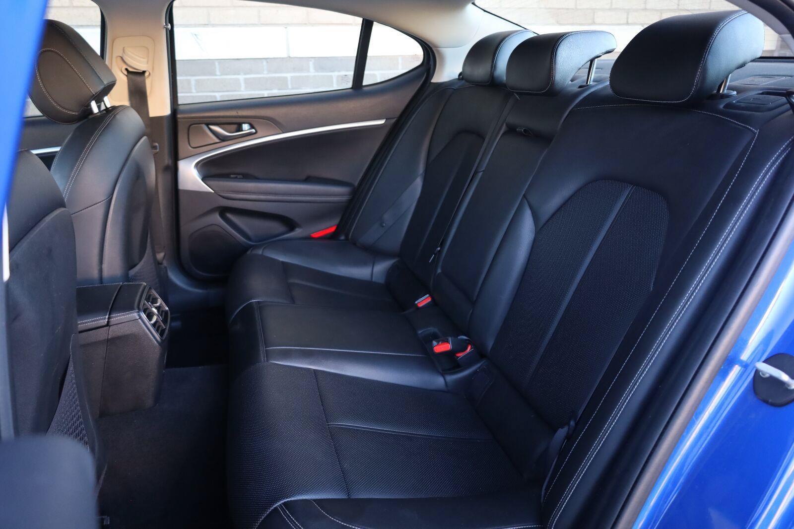 Used 2022 Genesis G70 2.0T RWD image 21