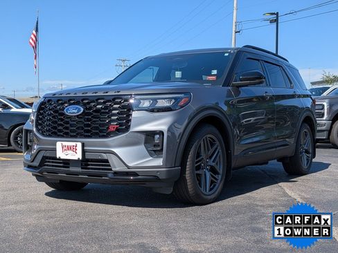 Certified 2025 Ford Explorer ST w/ Sun And Sound Package AWD/4WD image 8