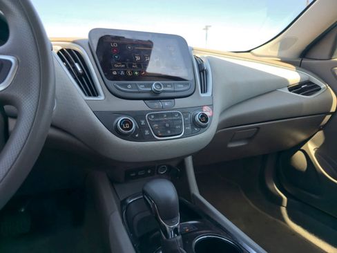 Used 2025 Chevrolet Malibu LT image 20