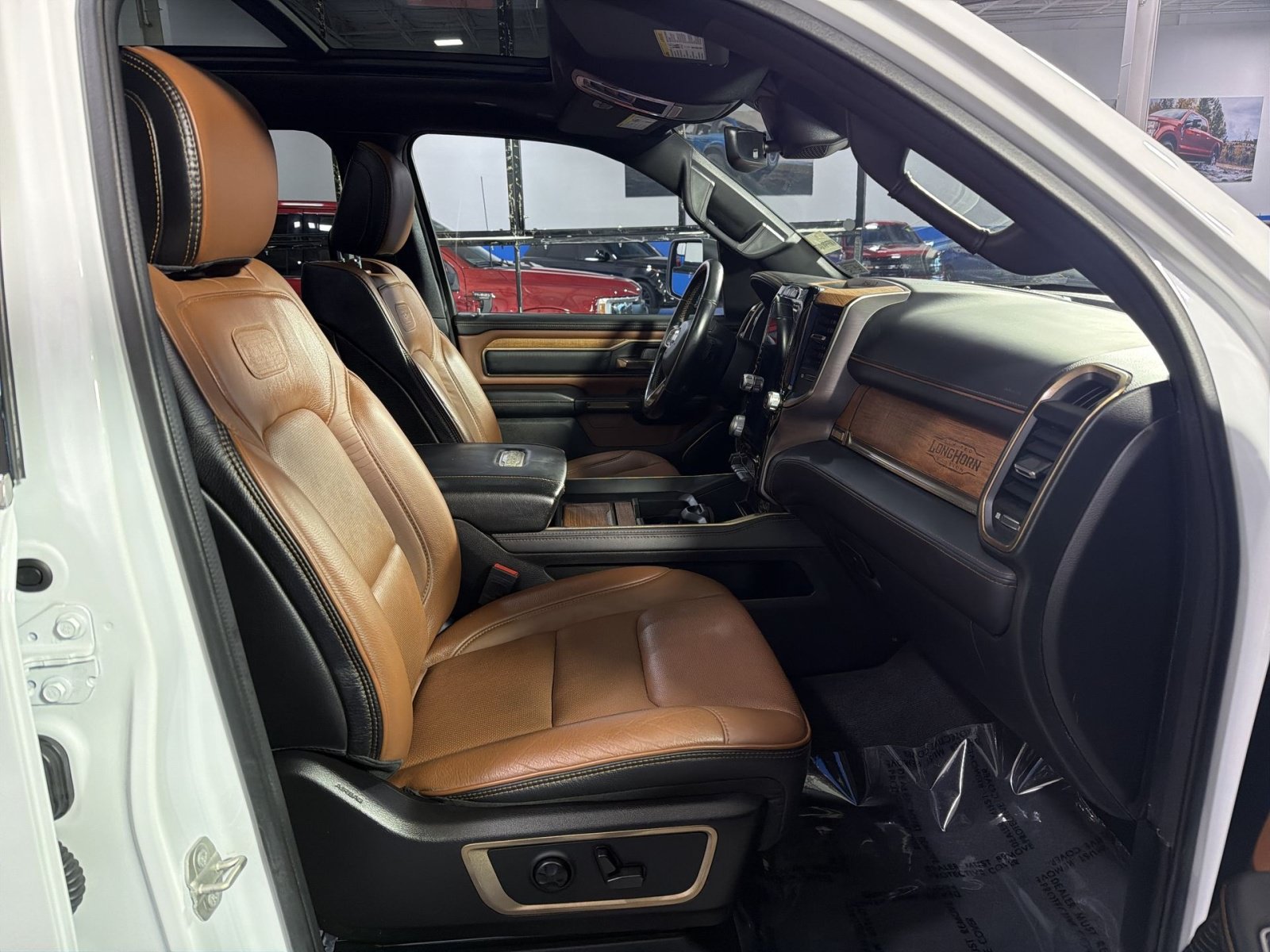 Used 2024 RAM 1500 Limited w/ Body Color Bumper Group AWD/4WD image 23