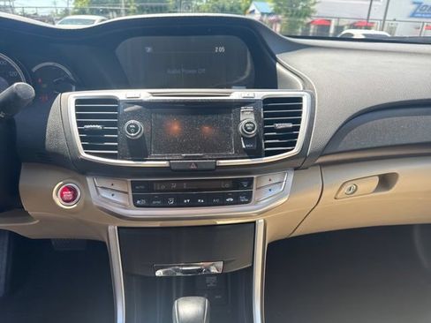 Used 2015 Honda Accord EX-L image 16