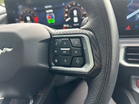 Used 2025 Ford Mustang GT Premium image 18