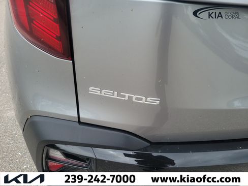 New 2026 Kia Seltos S FWD image 11