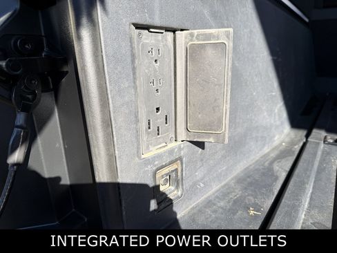 Used 2024 Tesla Cybertruck AWD Crew Cab image 26