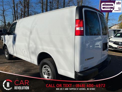 Used 2021 Chevrolet Express 2500 w/ Driver Convenience Package RWD image 4