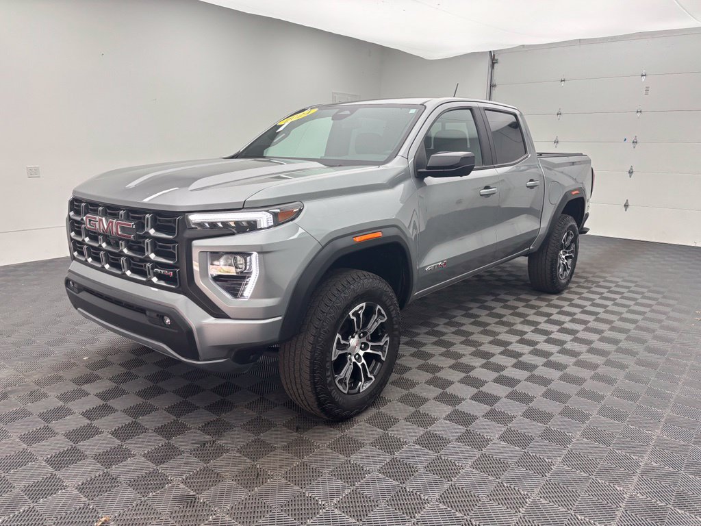 Used 2024 GMC Canyon AT4 w/ Technology Package AWD/4WD image 2