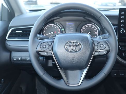 New 2024 Toyota Camry SE image 10