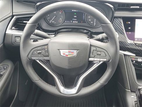 Certified 2024 Cadillac XT6 Premium Luxury w/ Technology Package image 31