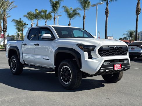 New 2026 Toyota Tacoma TRD Off-Road image 4
