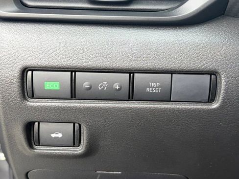 Used 2025 Nissan Sentra S w/ Lighting Package image 5