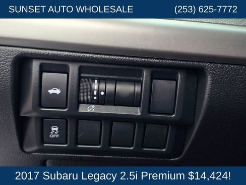 Used 2017 Subaru Legacy 2.5i Premium w/ Moonroof Package AWD/4WD image 28