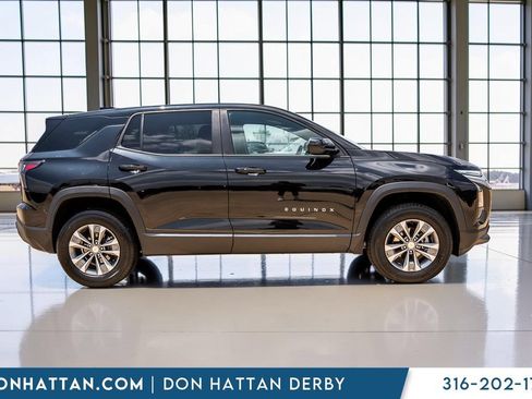 Used 2025 Chevrolet Equinox LT FWD image 36