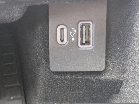 Used 2023 Lincoln Nautilus Black Label AWD/4WD image 21