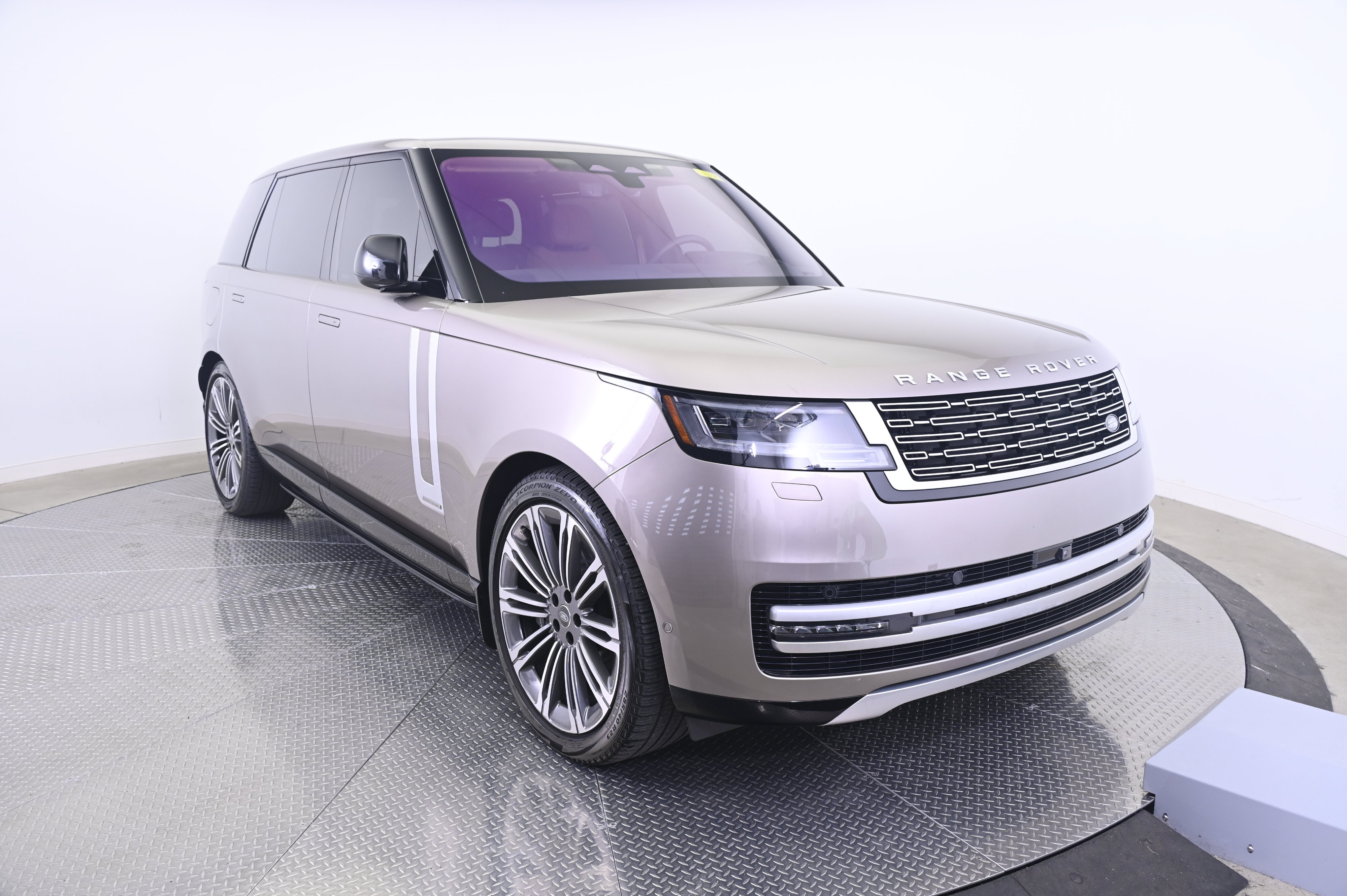 Used 2023 Land Rover Range Rover Long Wheelbase Autobiography AWD/4WD image 9