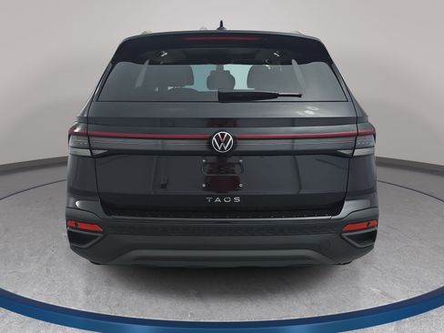 New 2026 Volkswagen Taos SE FWD image 6