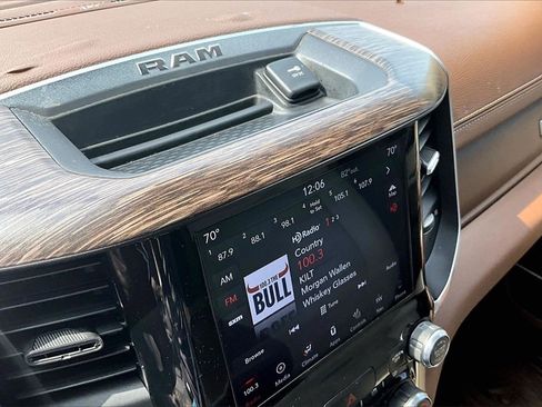 Used 2019 RAM 1500 Laramie image 19