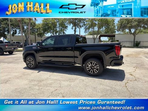 Used 2025 GMC Sierra 1500 AT4 w/ AT4 Premium Package AWD/4WD image 5