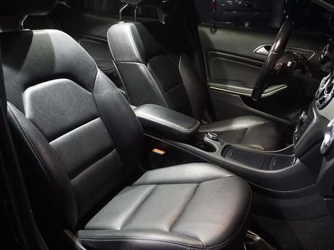 Used 2015 Mercedes-Benz GLA 250 4MATIC image 31
