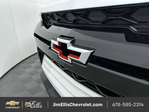 Certified 2026 Chevrolet Colorado ZR2 w/ Technology Package AWD/4WD image 30