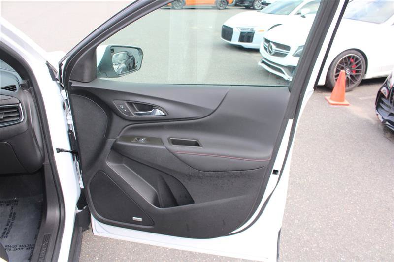 Used 2023 Chevrolet Equinox RS w/ RS Leather Package AWD/4WD image 15