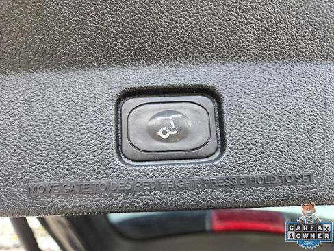 Used 2018 Ford Explorer Platinum AWD/4WD image 23
