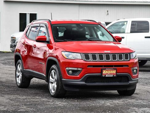 Certified 2020 Jeep Compass Latitude w/ Cold Weather Group AWD/4WD image 1