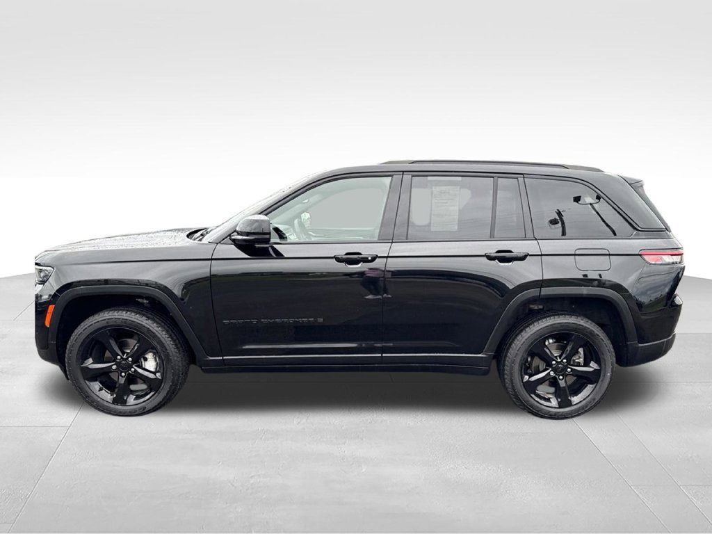 Certified 2024 Jeep Grand Cherokee Limited w/ Black Appearance Package AWD/4WD image 7