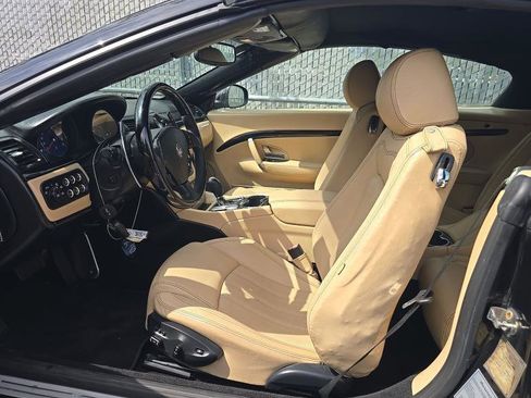 Used 2011 Maserati GranTurismo Convertible RWD image 9